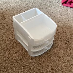 plastic drawer storage